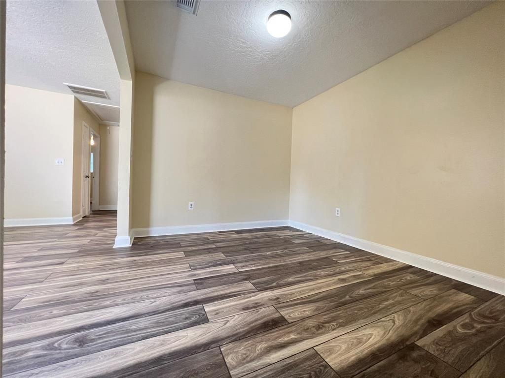 915 Pinckney St ##A - Photo 5 of 12