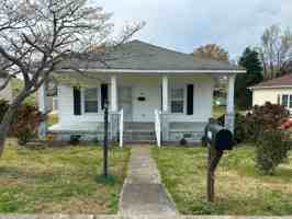 featured image of 110 S Valley St