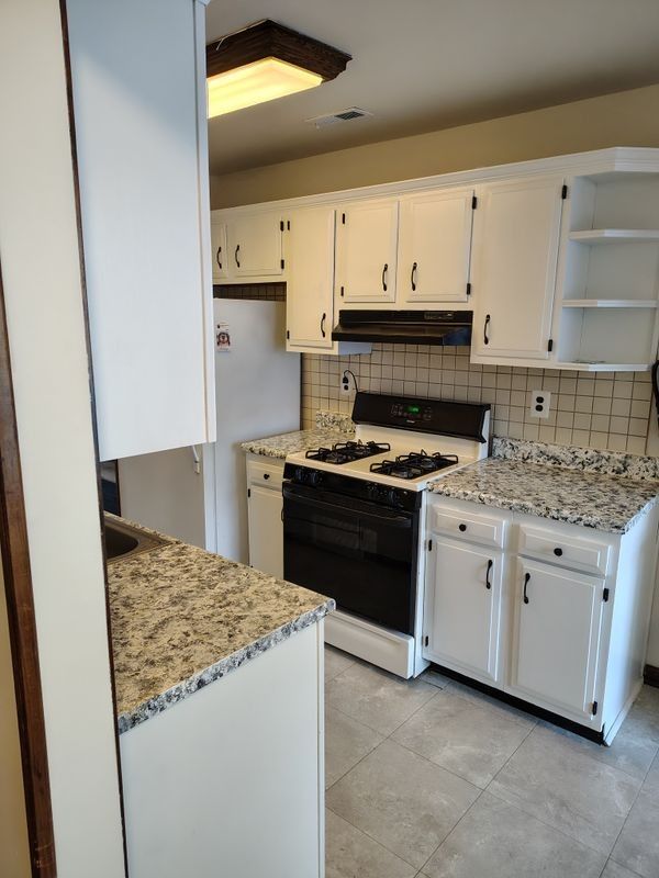 2 Stanwood Ct - Photo 7 of 19