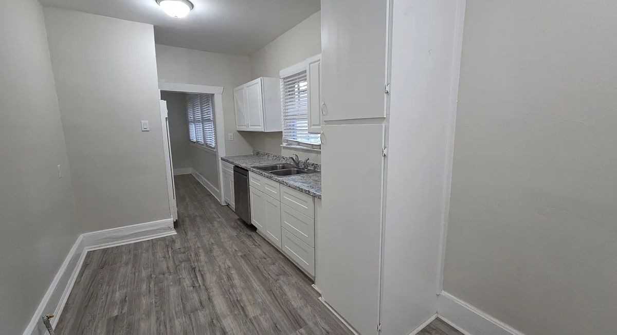 2805 S Jennings Ave - Photo 6 of 15