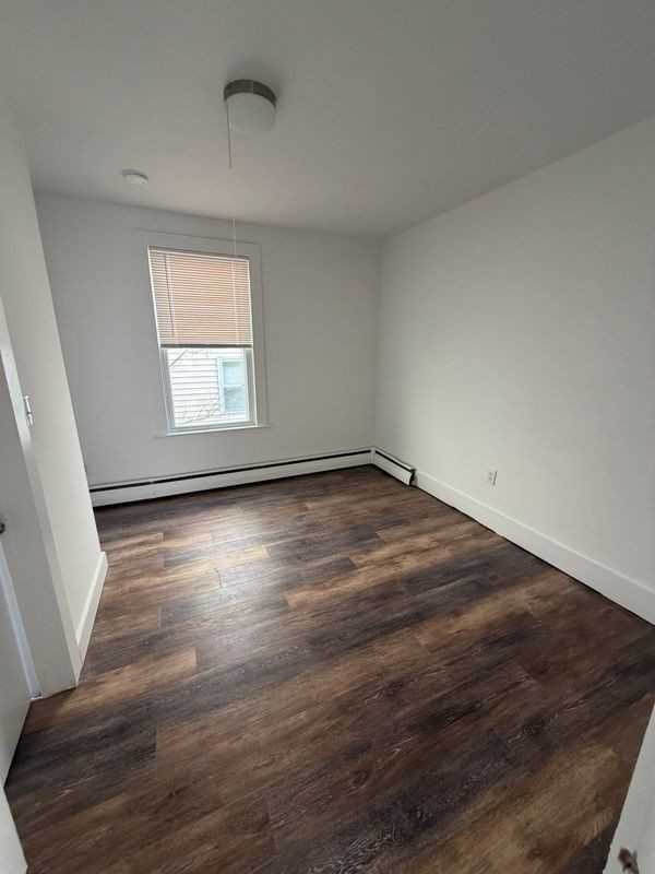 45 Elliott St - Photo 3 of 7