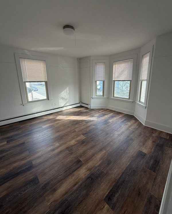 45 Elliott St - Photo 5 of 7