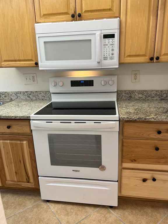 710 Bayou Ave - Photo 6 of 15