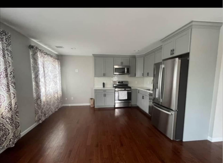 84 Commonwealth Ave - Photo 2 of 7