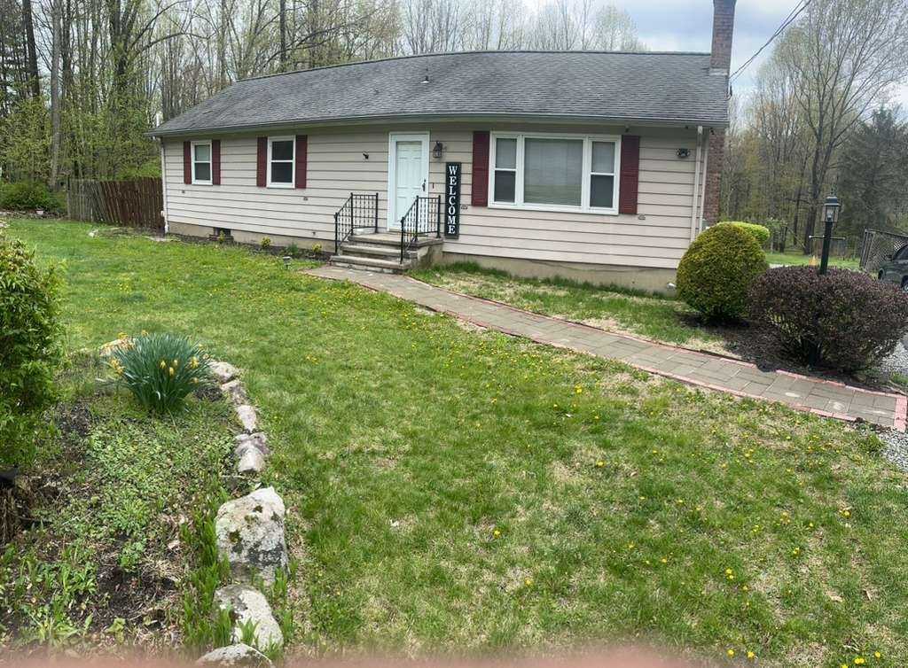 645 Valley Rd - Photo 3 of 14