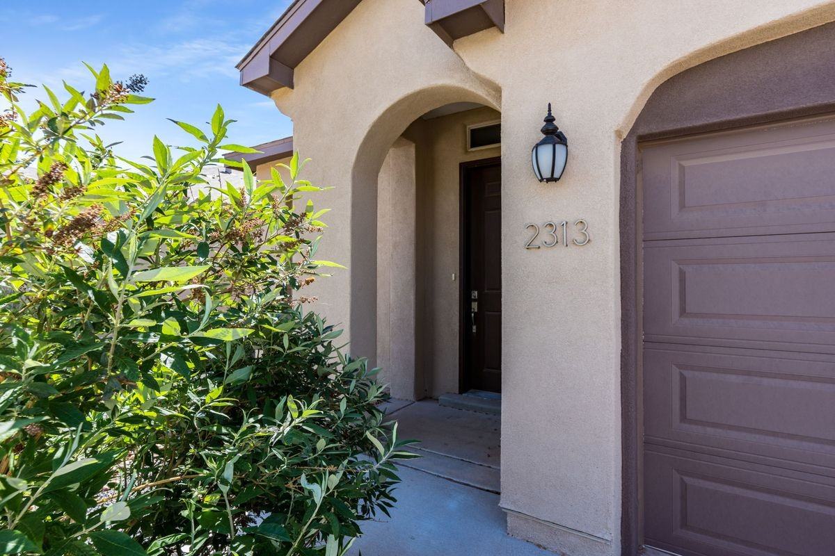 2313 Melon Ridge Loop Ne - Photo 3 of 32