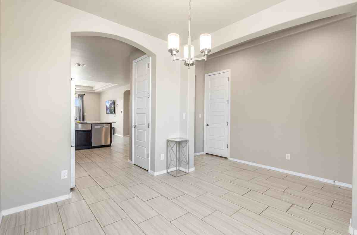 2313 Melon Ridge Loop Ne - Photo 4 of 32