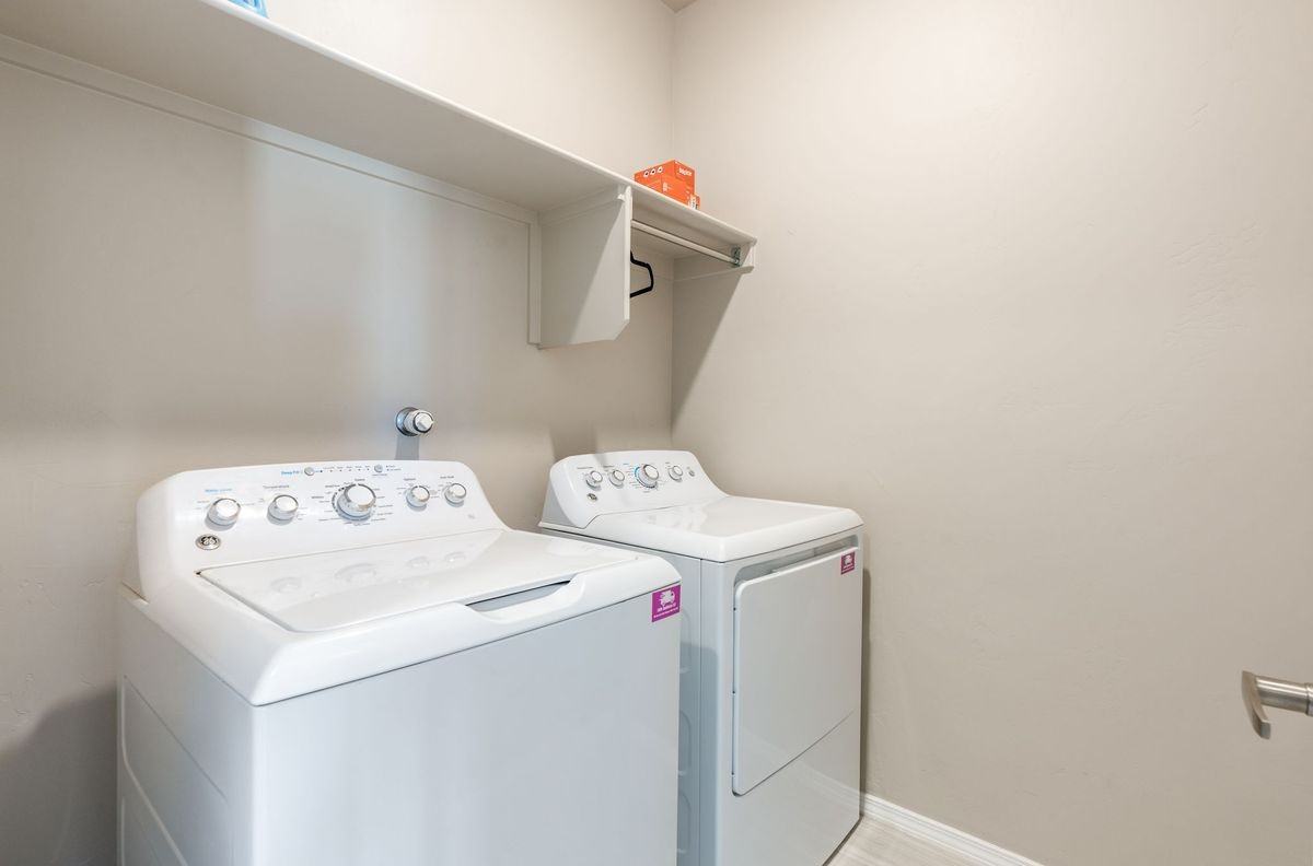 2313 Melon Ridge Loop Ne - Photo 5 of 32