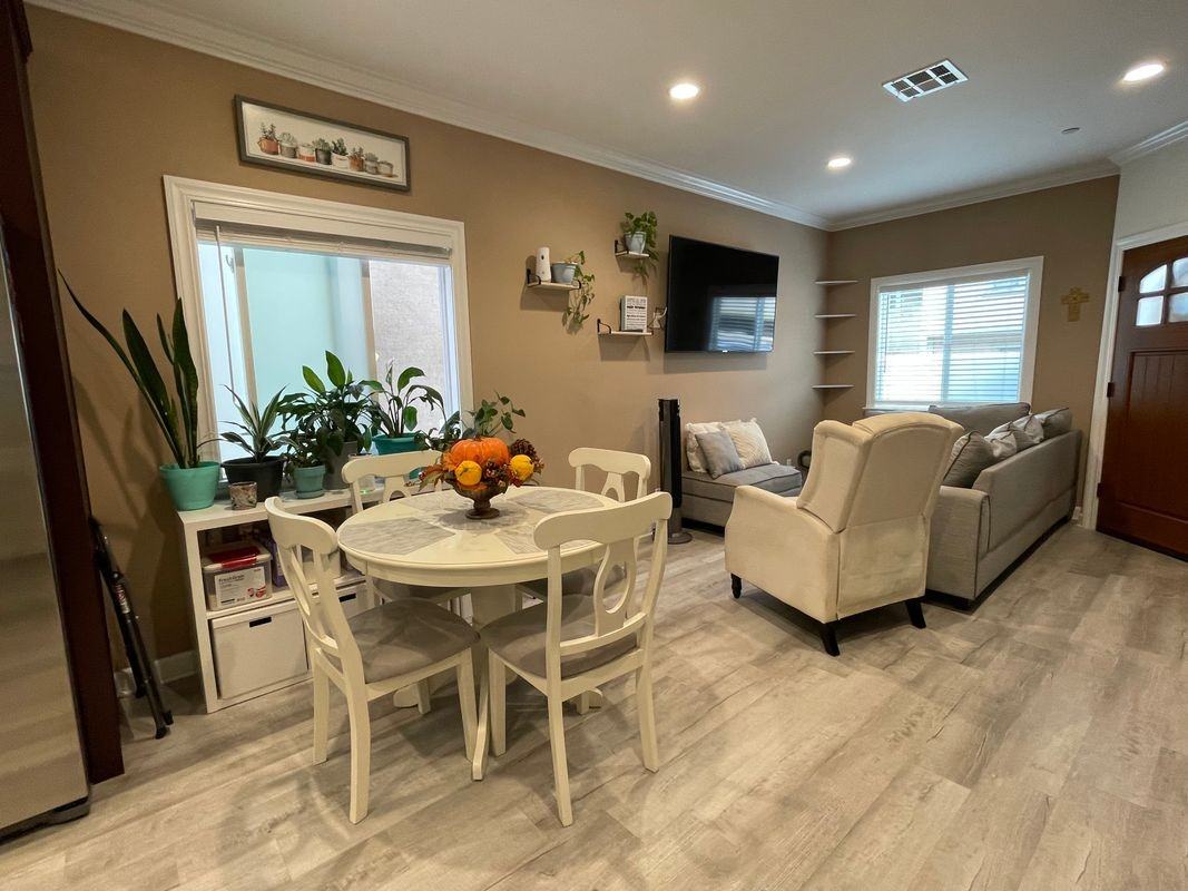 6518 Walker Ave - Photo 5 of 26