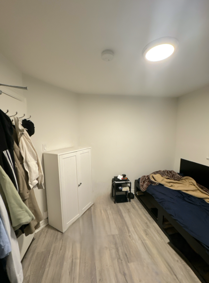 492 Montrose Ave #26 - Photo 2 of 14