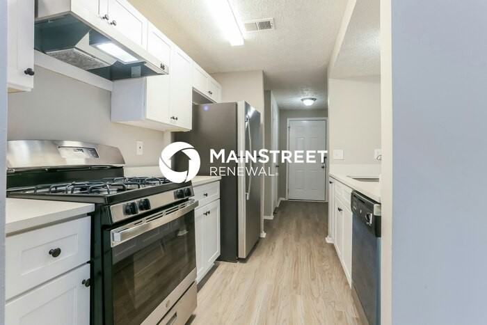 2153 Scarbrough Rd - Photo 7 of 16