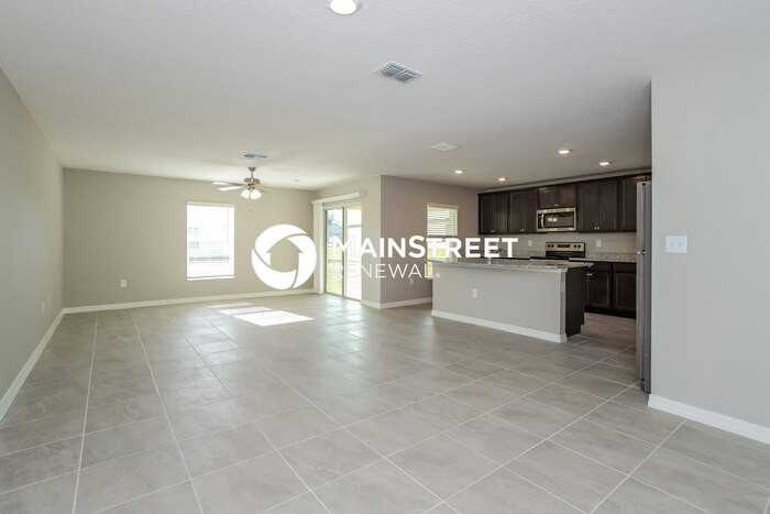 1126 Union Ave - Photo 4 of 16