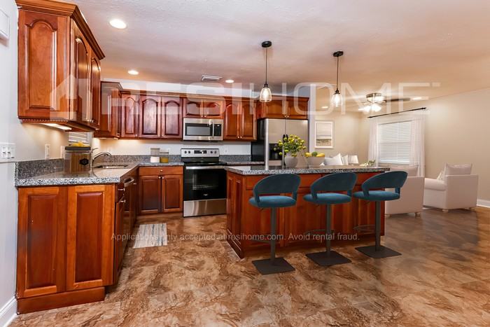 1001 Mohican Blvd - Photo 3 of 19