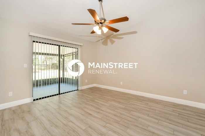 2755 Candler Dr - Photo 3 of 16