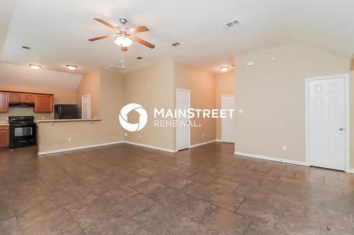 129 Currie Ct - Photo 6 of 16