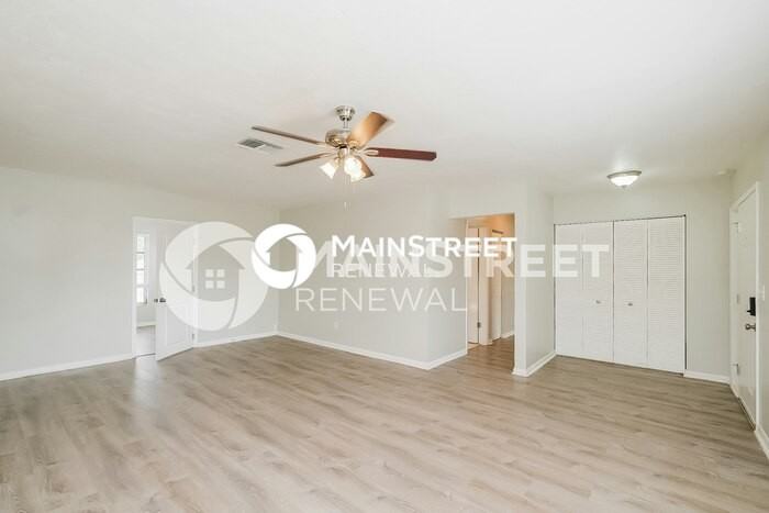 7117 Cambridge St - Photo 4 of 16