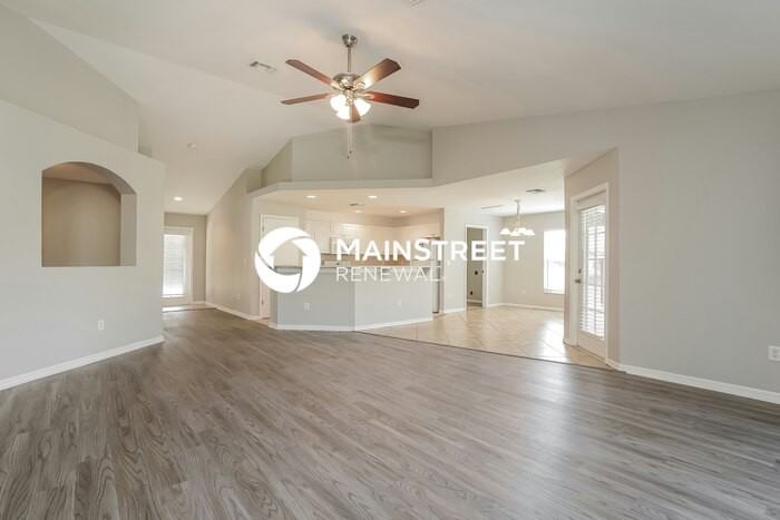 3620 Ne 9th Ave - Photo 4 of 16