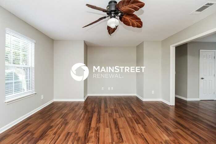 1366 Nicole Ln - Photo 5 of 17