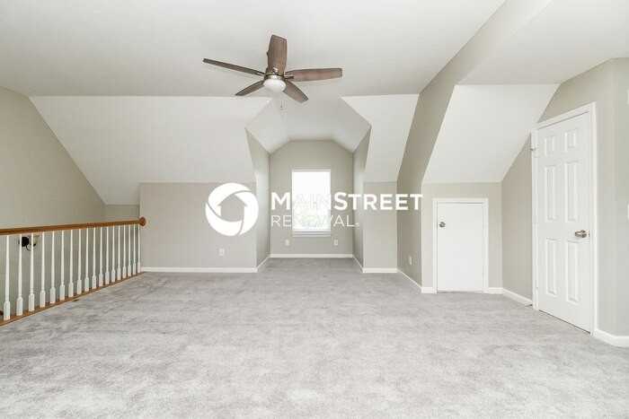 1366 Nicole Ln - Photo 7 of 17
