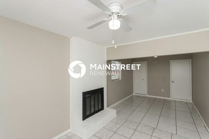 4395 Sherwood Blvd - Photo 5 of 16