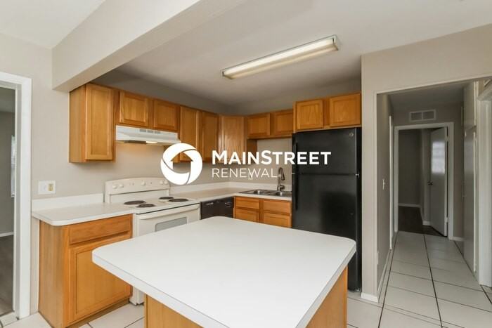 4395 Sherwood Blvd - Photo 7 of 16
