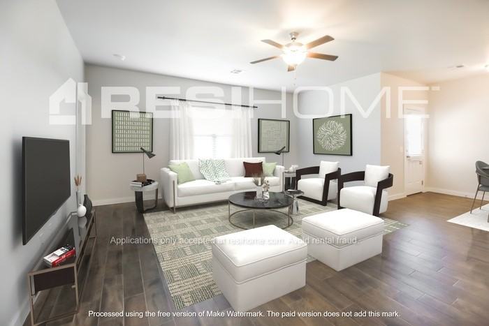 8140 Brighton Ave - Photo 6 of 17