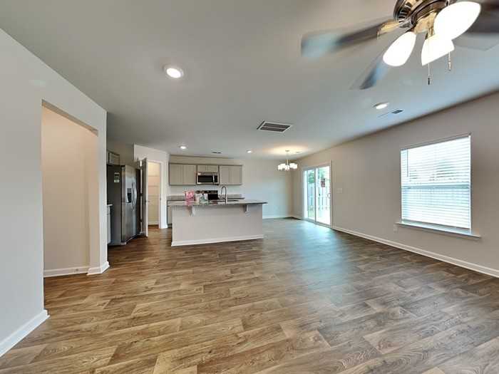 518 Belgian Blue Way - Photo 5 of 24