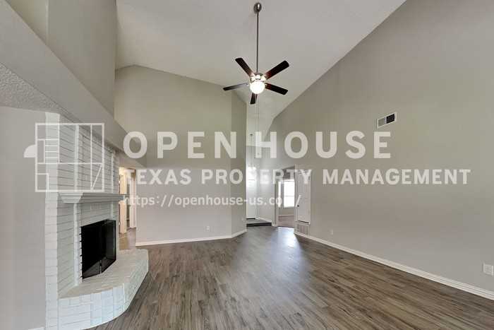 1012 Silent Dr - Photo 5 of 20