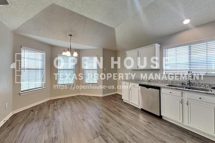 1012 Silent Dr - Photo 6 of 20