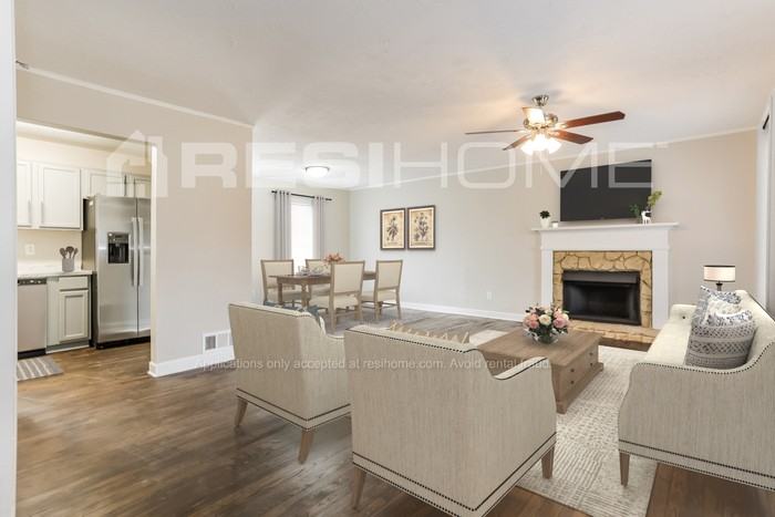 225 Campbell Dr - Photo 3 of 17