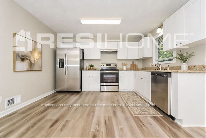 785 S Carter Dr - Photo 2 of 18