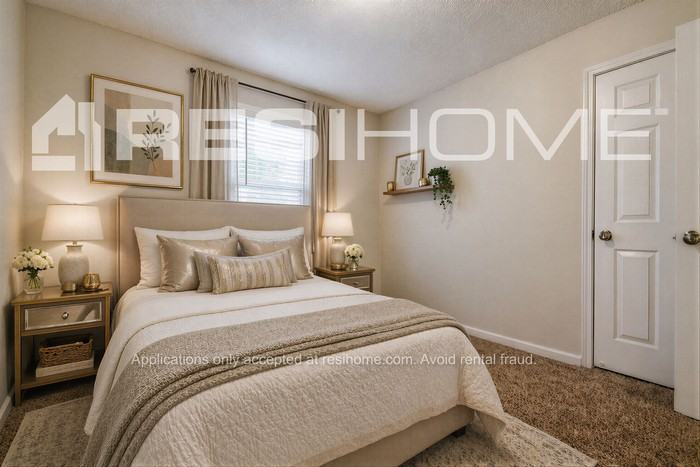 145 Teal Pl - Photo 4 of 17