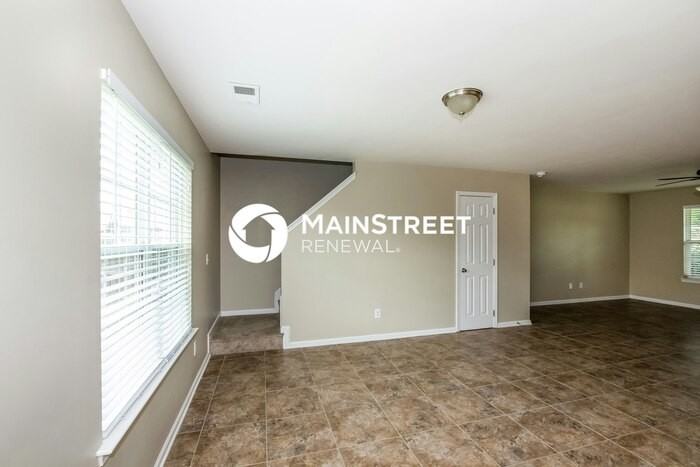 6305 Sullins Rd - Photo 4 of 17