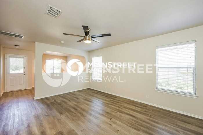 9719 Marbach Bnd - Photo 5 of 17