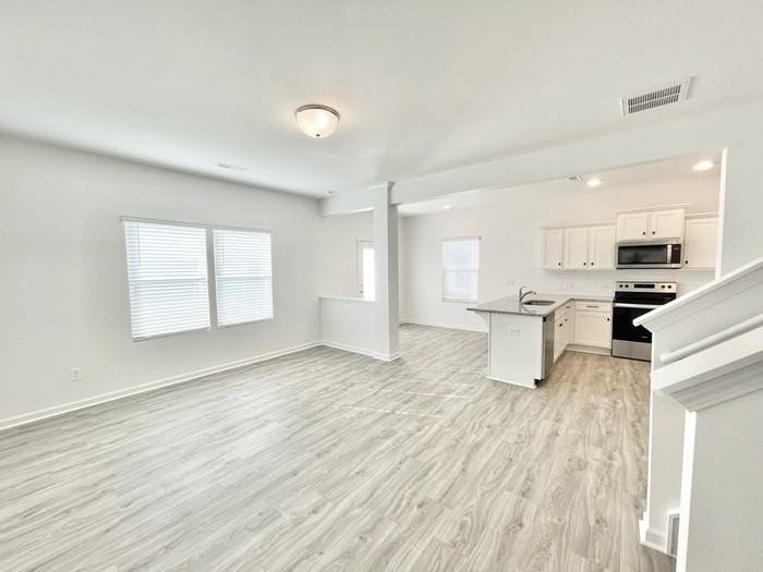 116 Gaelic Dr - Photo 4 of 14