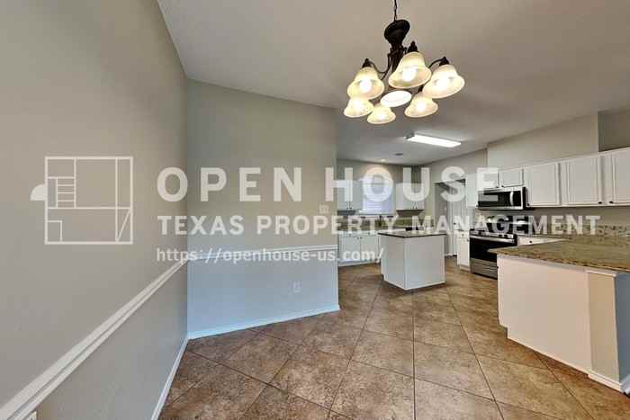 766 Whitman Pl - Photo 7 of 20