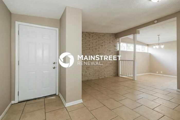 6924 Clovis Rd - Photo 6 of 16