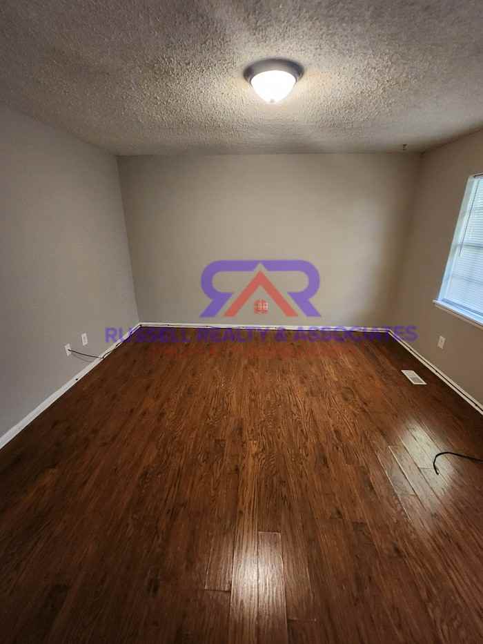 1931 Springlake Ct - Photo 6 of 8