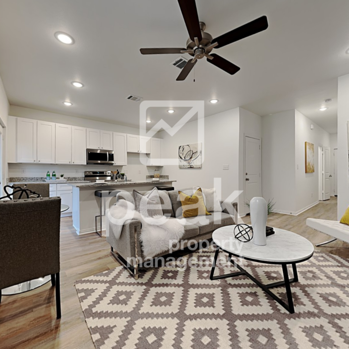 1704 Magnolia Ln - Photo 3 of 13