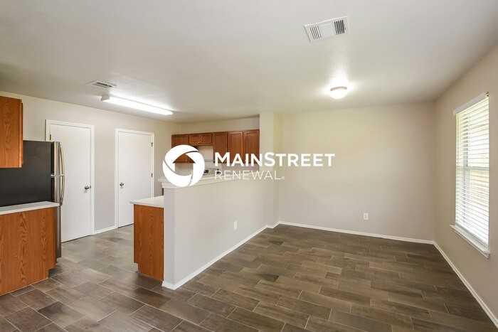 6402 Candlewick Ct - Photo 4 of 15