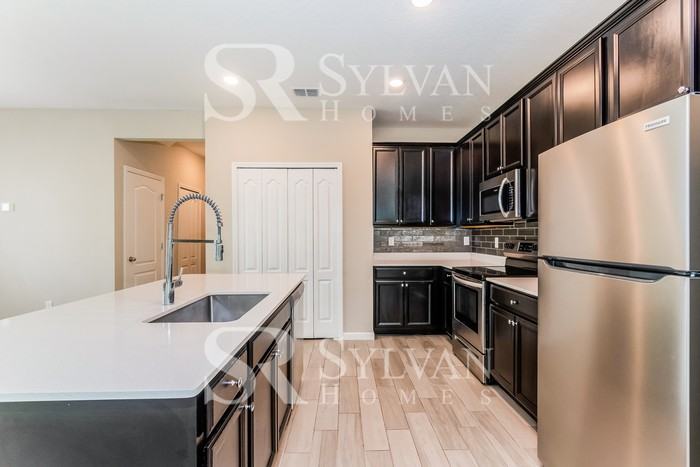 10382 Benson Lake Dr - Photo 7 of 16