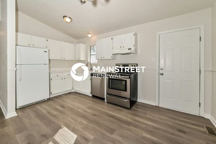 5817 Whisper Wood Rd - Photo 7 of 16