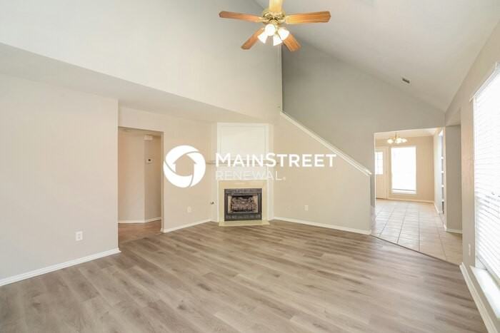 1803 Sw 24th St - Photo 4 of 17