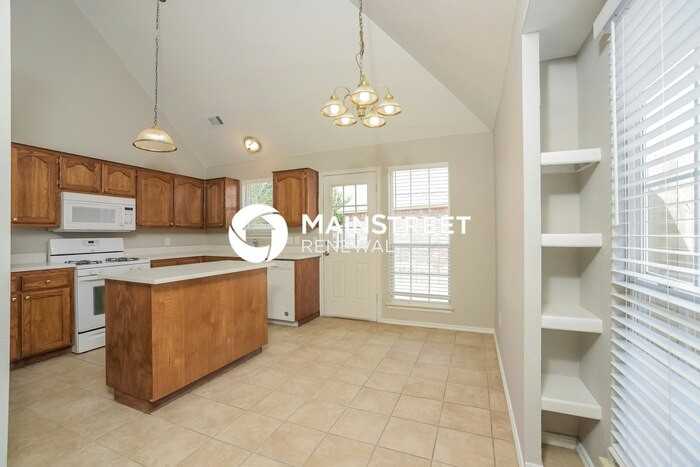 1803 Sw 24th St - Photo 7 of 17