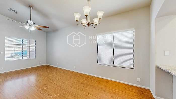 8879 W Laurel Ln - Photo 3 of 25