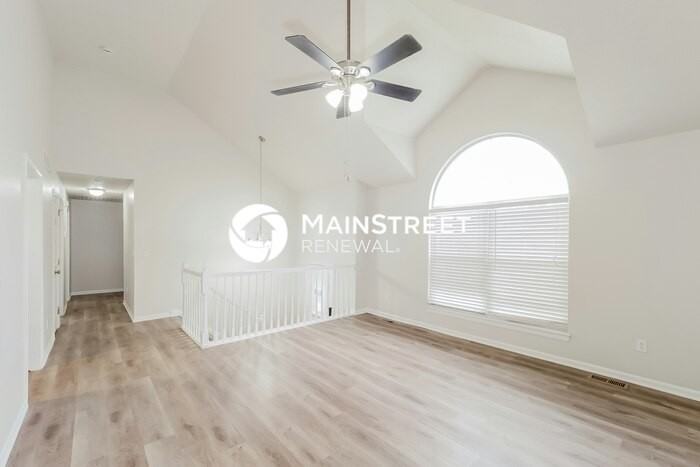 1607 W Christi Ln - Photo 5 of 18