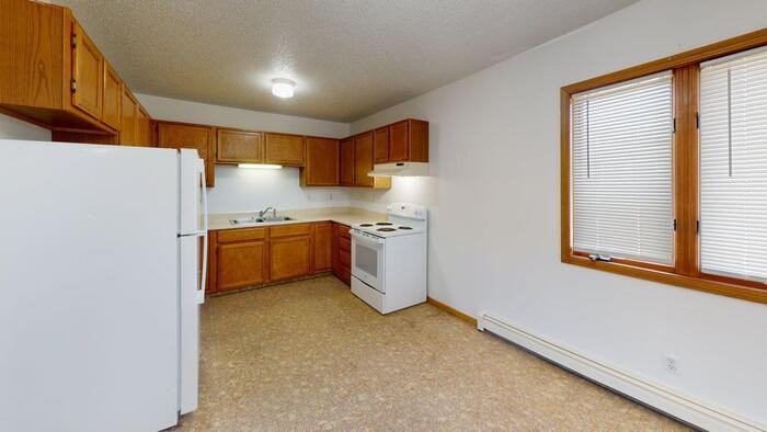 300 1st St Ne #1 - Photo 2 of 10