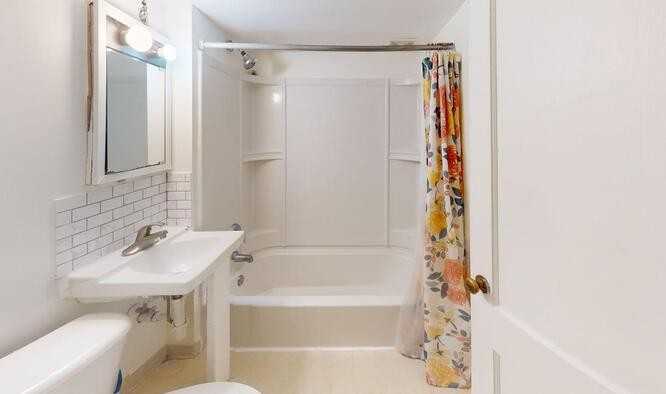 723 N 10th St #2 - Photo 2 of 8