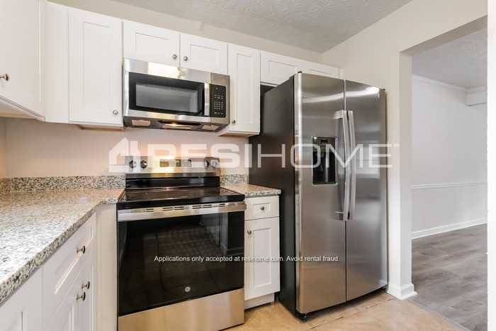 8226 Canyon Forge Dr - Photo 3 of 20