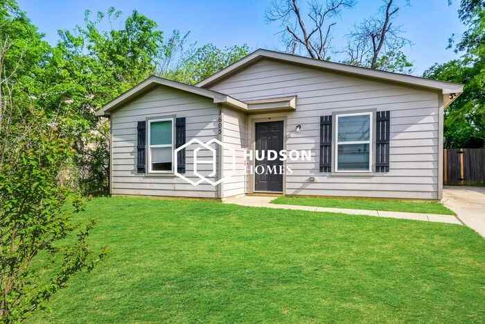 1605 E Morphy St - Photo 3 of 14